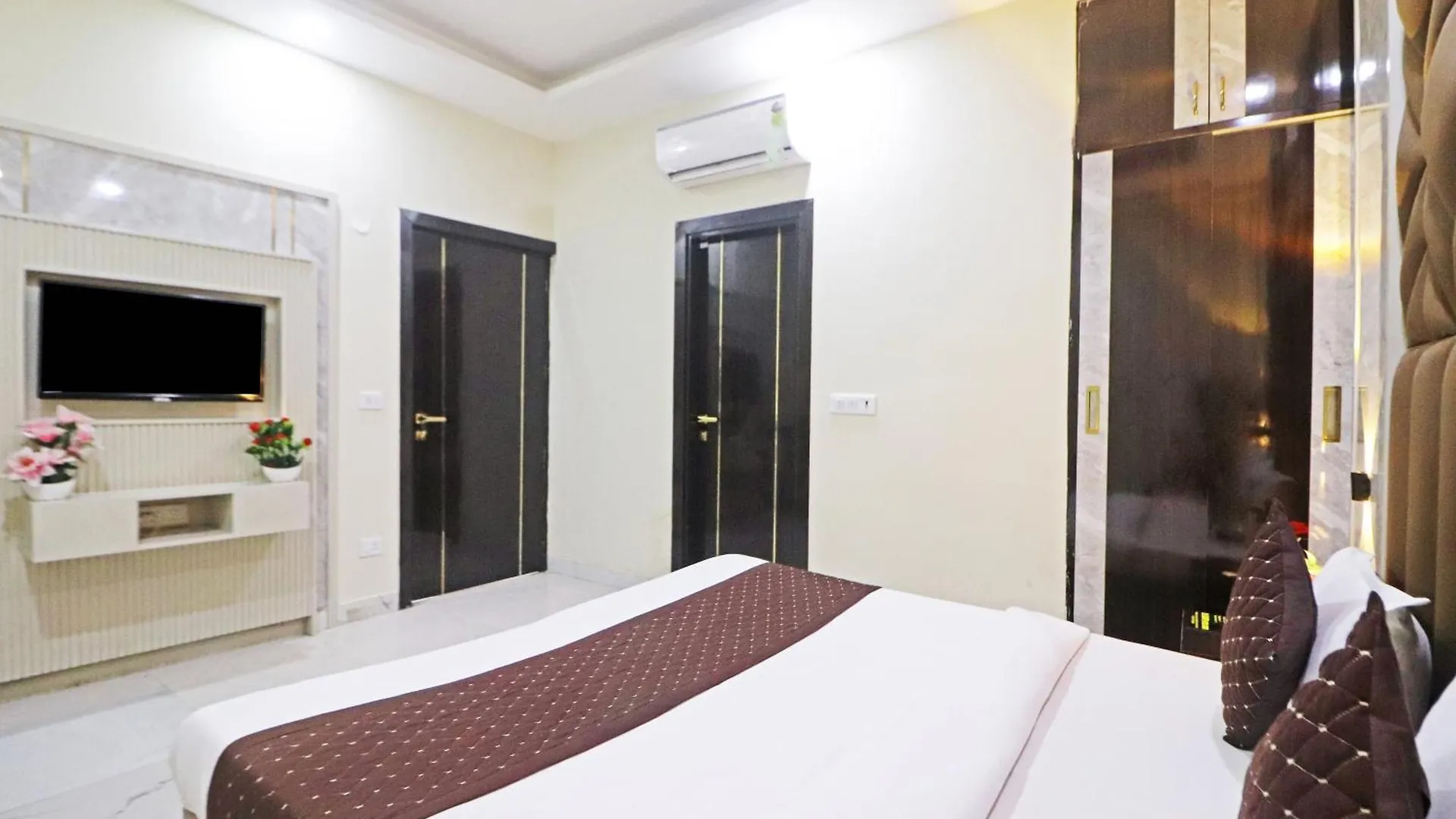 Ambrosia Suites New Delhi